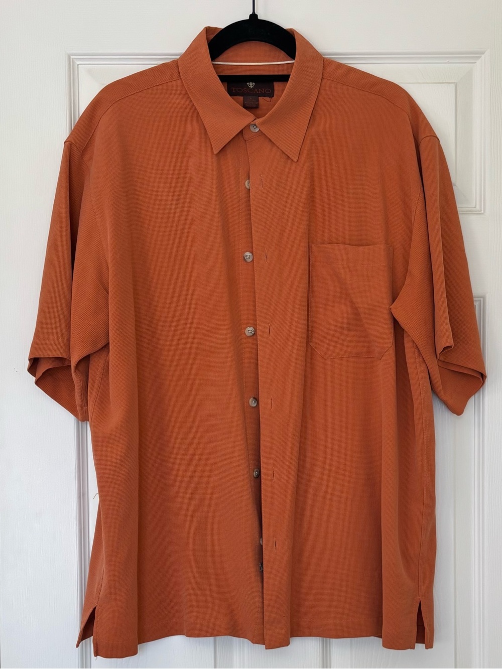 Toscano 100% Silk Button Up Textured Short Sleeve Shirt
